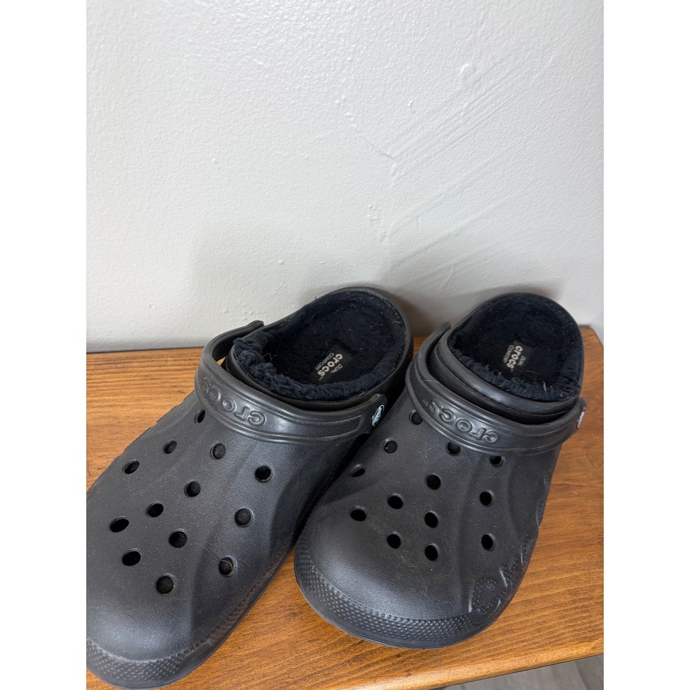 Crocs Classic Fuzz Lined Clogs Black Mens 8 Womens 10 Fleece Slippers Shoes